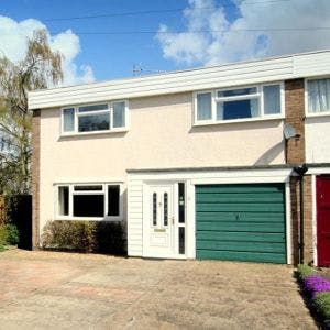 4 bed end-of-terrace house